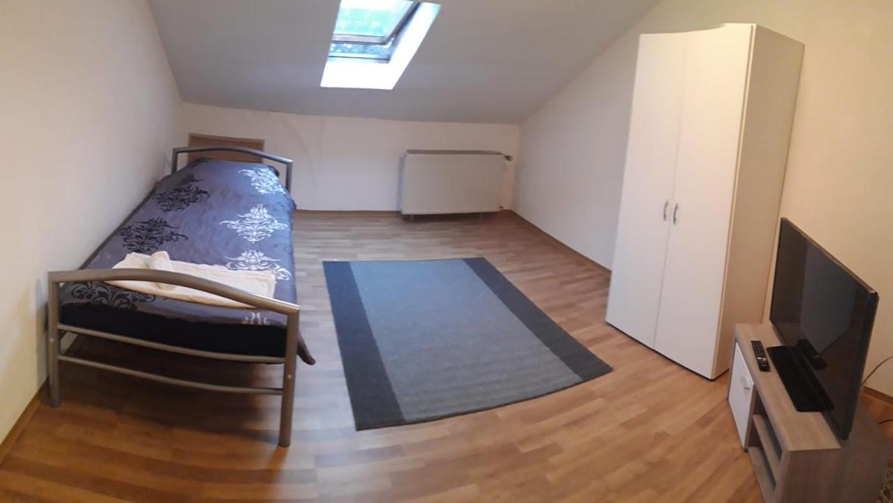 Ferienwohnung In 엘프슈타트 외부 사진
